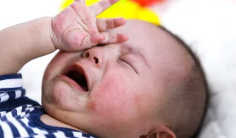 Bolinhas vermelhas na pele do bebê? Descubra como o Cutisanol® pode ajudar